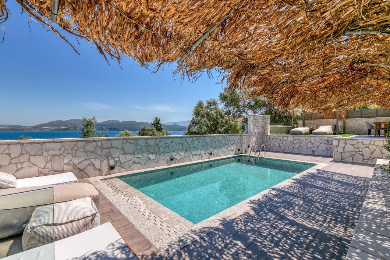 White Rock Villas ニキアナ エクステリア 写真